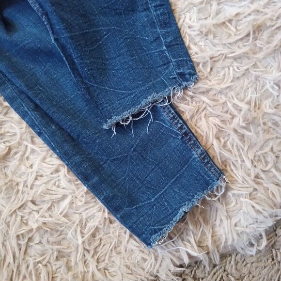 Old Navy Sz 4 Women's Jrs Rockstar Distressed High Rise Ankle Jeans - Picture 4 of 6